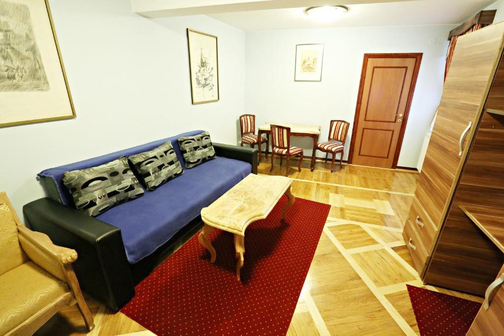 Apartments & Rooms Vienna Osijek Exterior foto